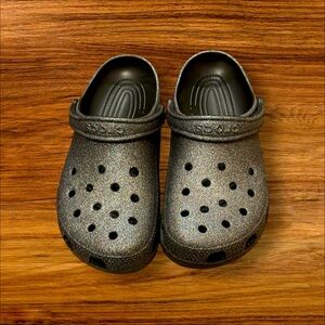 ⭐️Classic Glitter clogs⭐️
